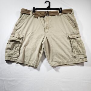 Lee Dungarees Mens Cargo Beige Khaki Shorts Size 42 100% Cotton 10' Inseam Belt